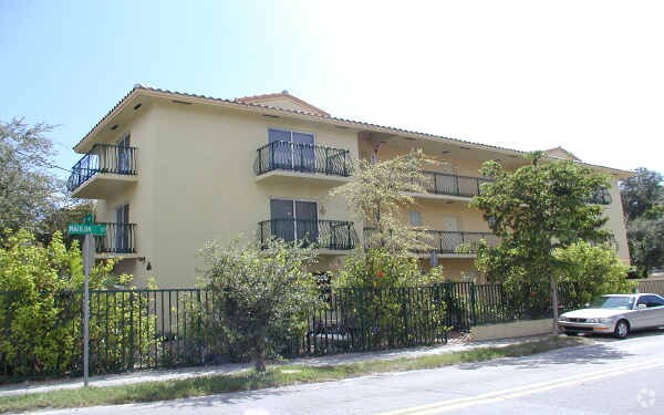 Gaviland Apartments